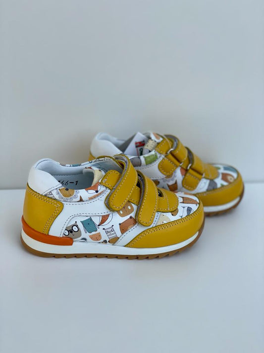 Orthopedic leather shoes for children