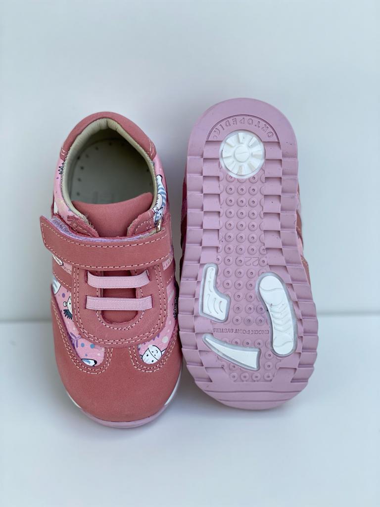 Orthopedic leather shoes for children