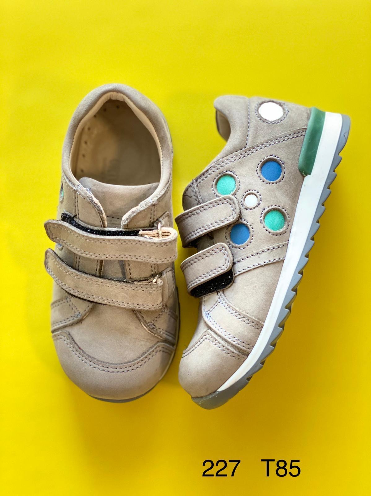 Orthopedic leather shoes for kids