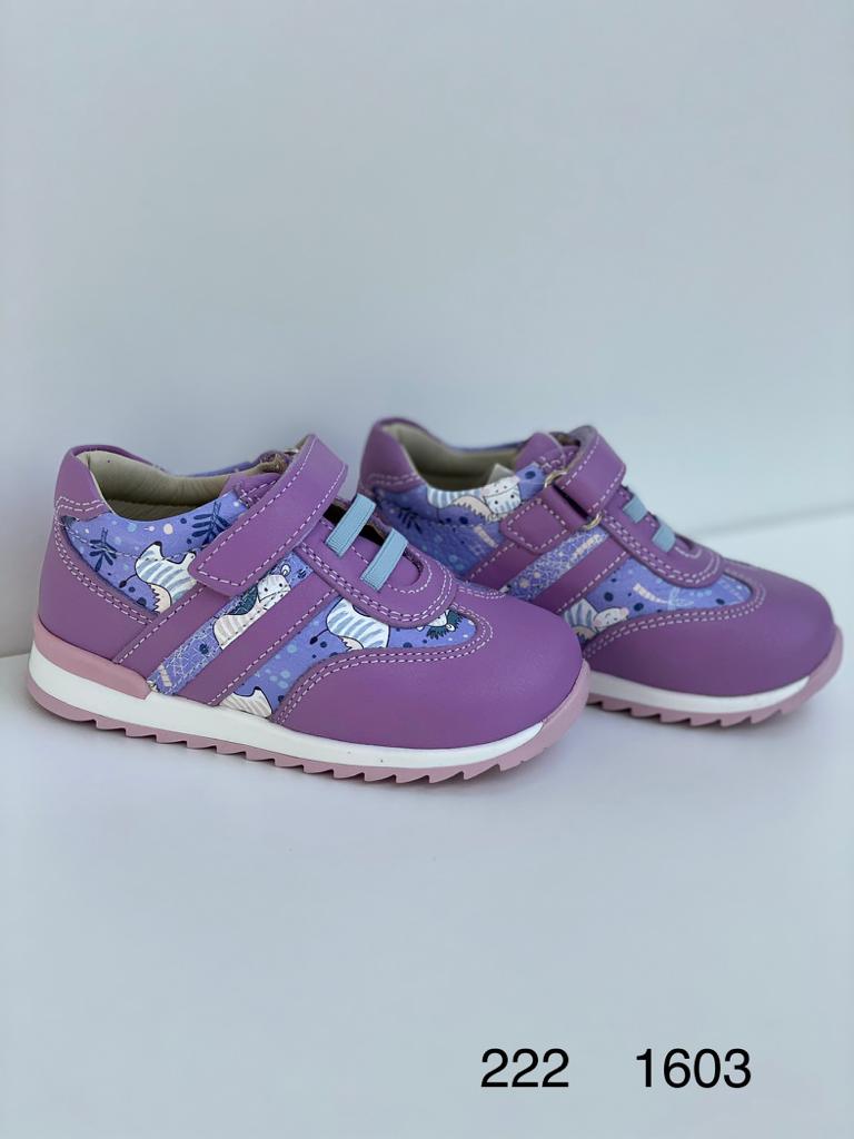 Orthopedic leather shoes for children