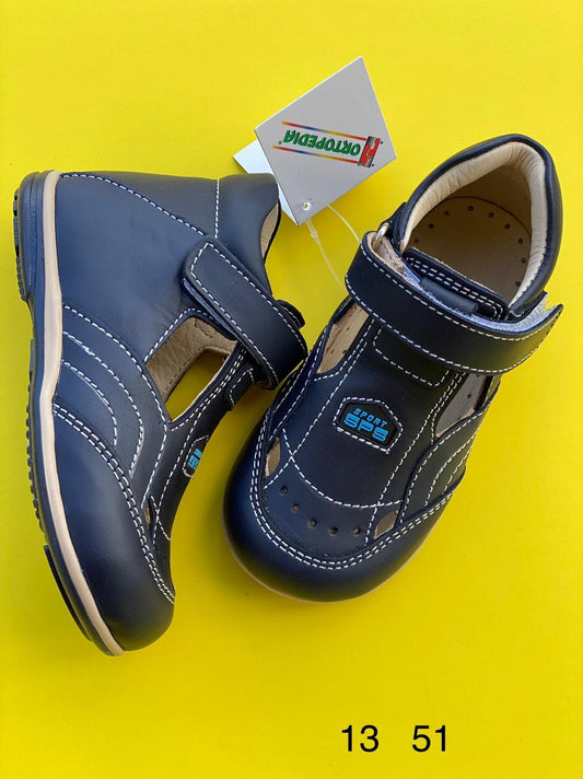 Orthopedic leather shoes for kids