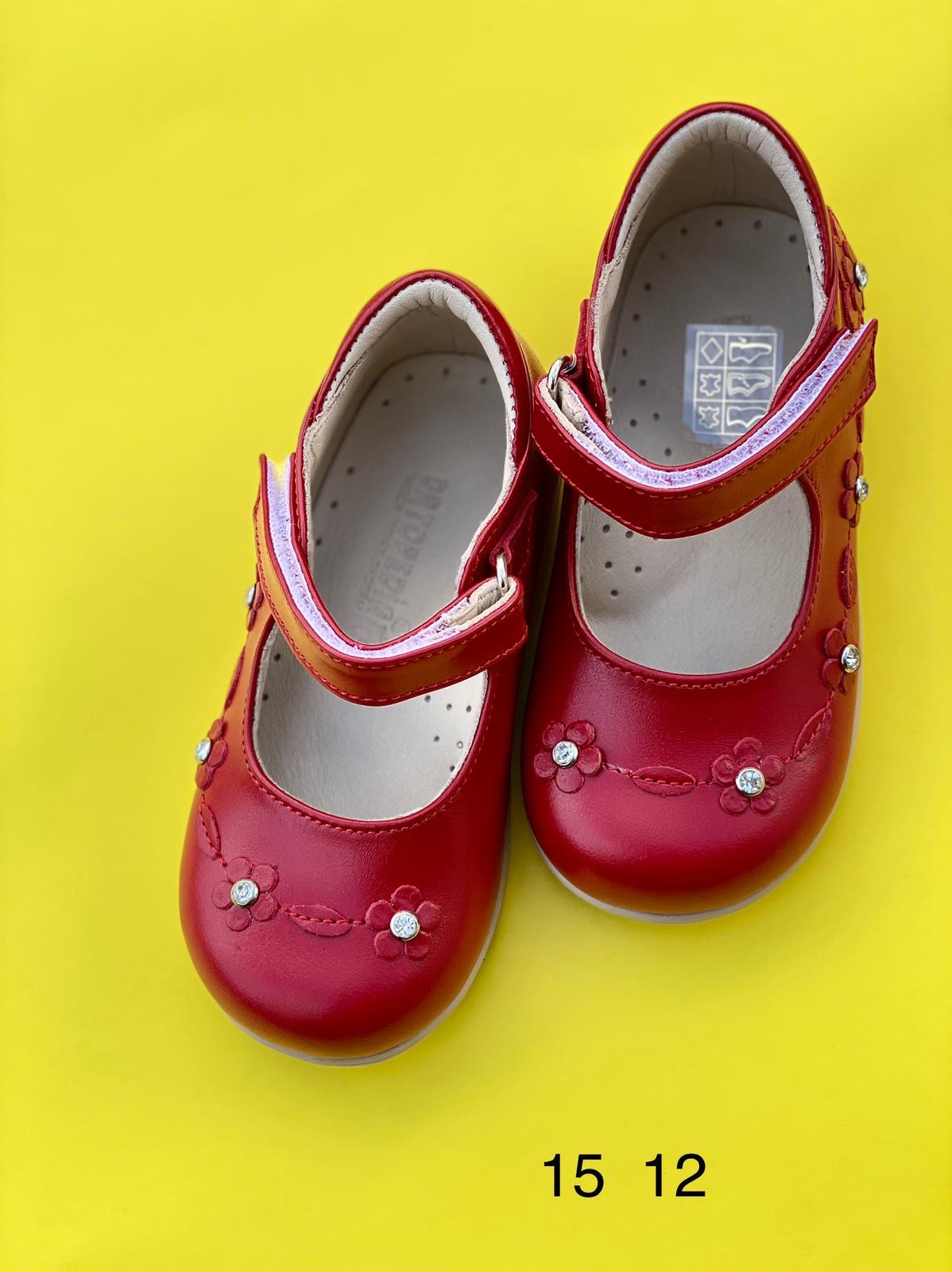 Orthopedic leather shoes for kids