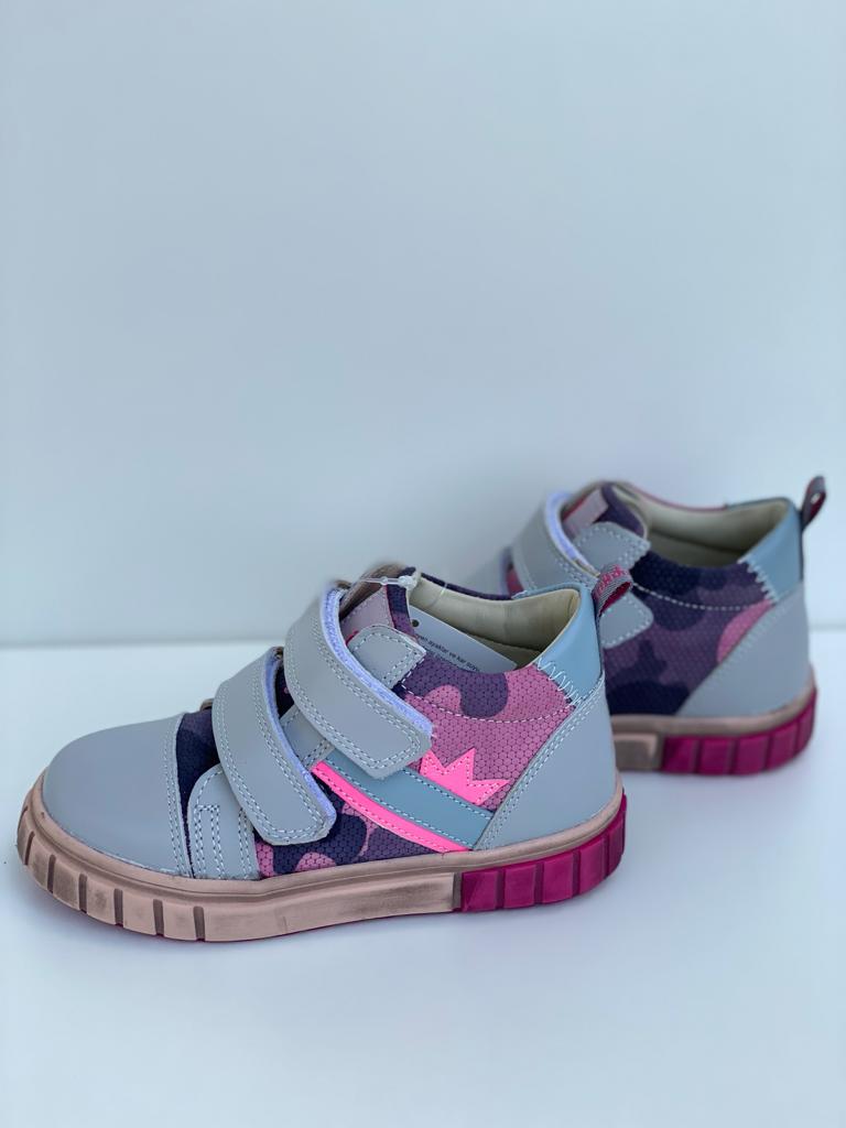 Orthopedic leather shoes for kids