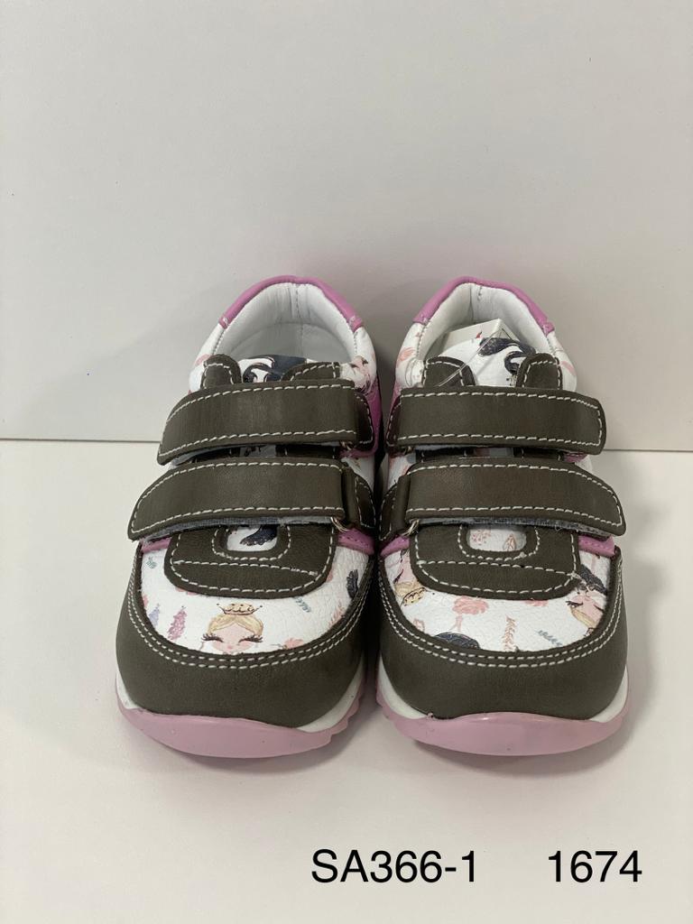 Orthopedic leather shoes for children