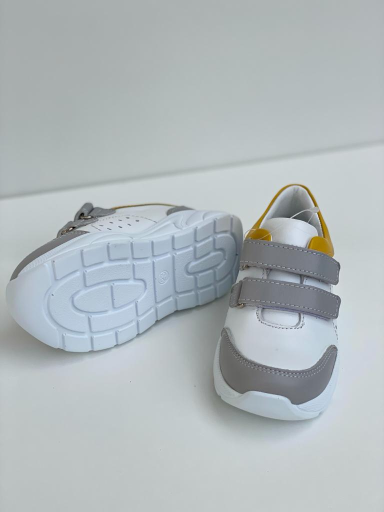 Orthopedic leather shoes for kids