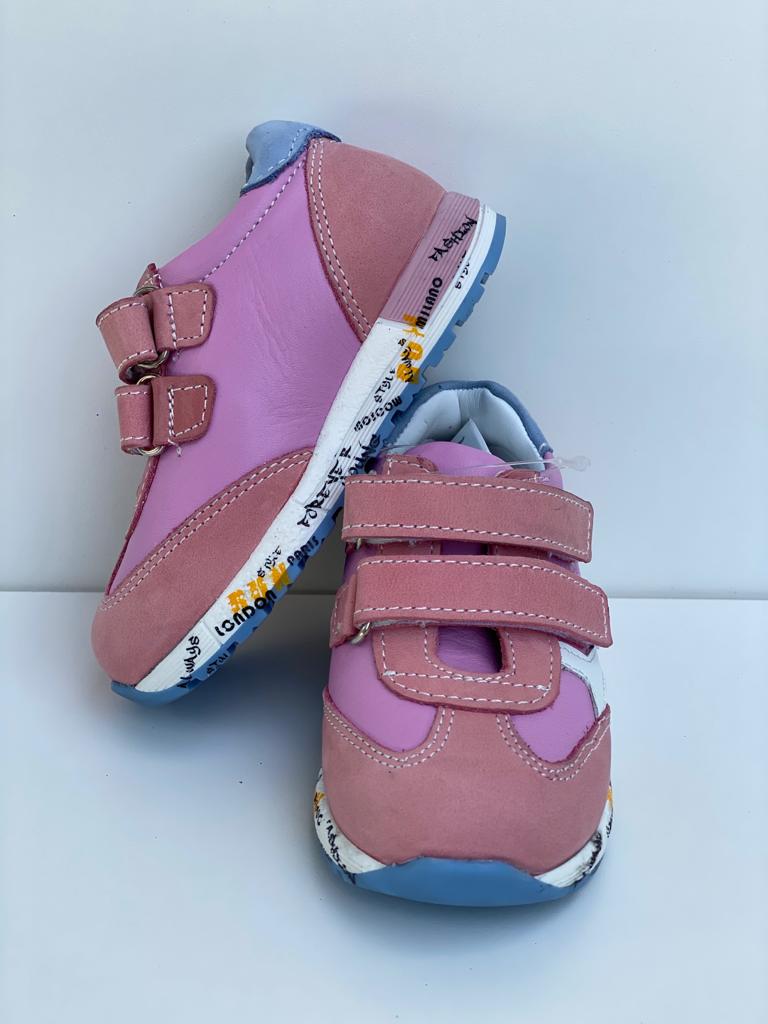 Orthopedic leather shoes for kids