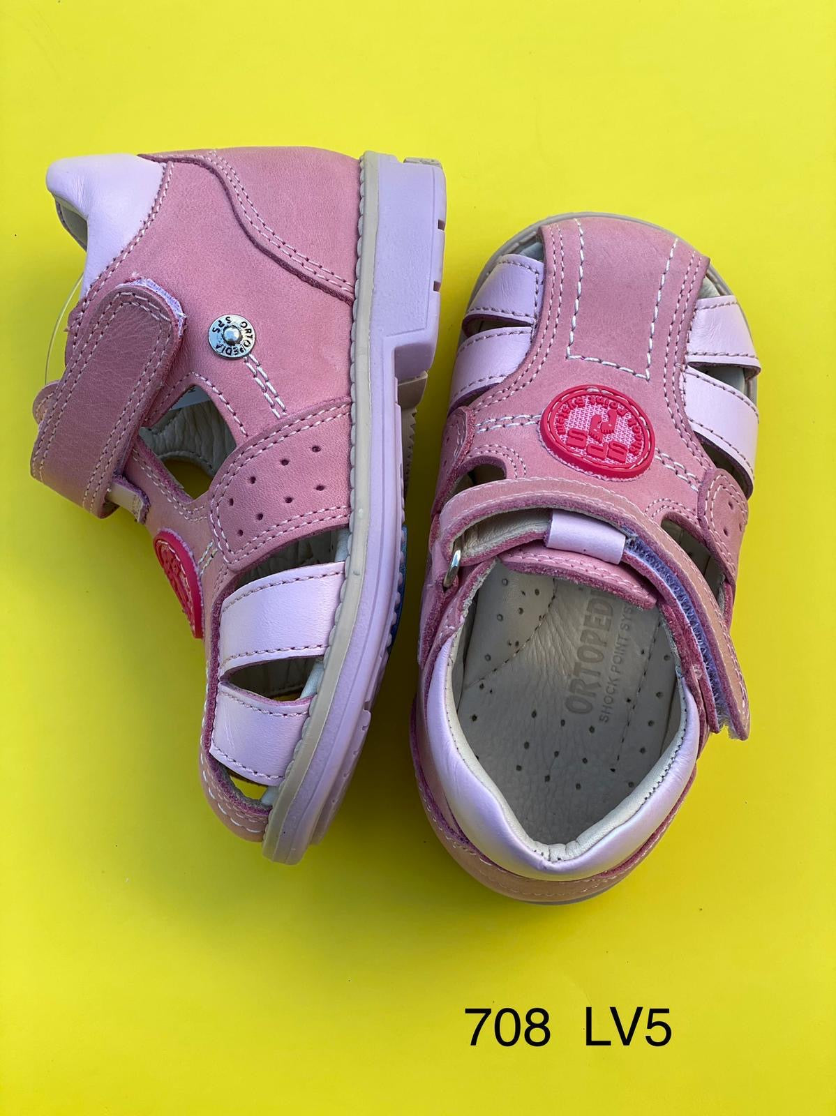 Orthopedic leather shoes for kids