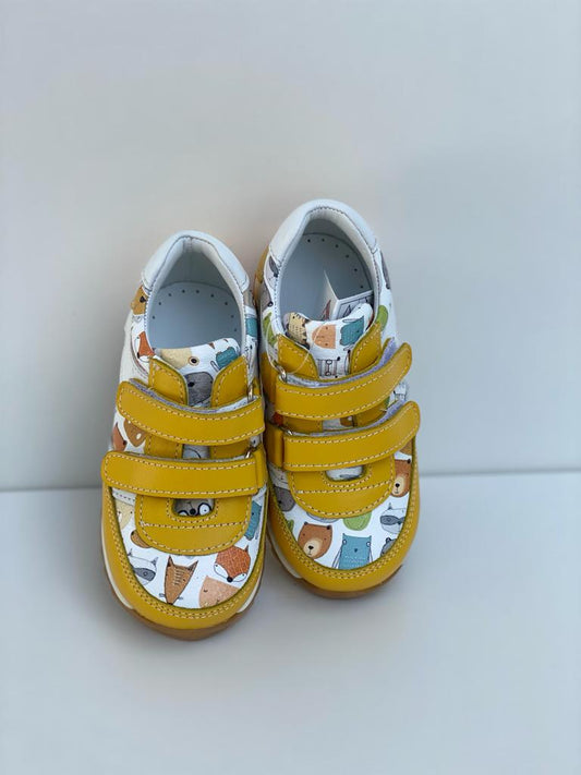 Orthopedic leather shoes for children