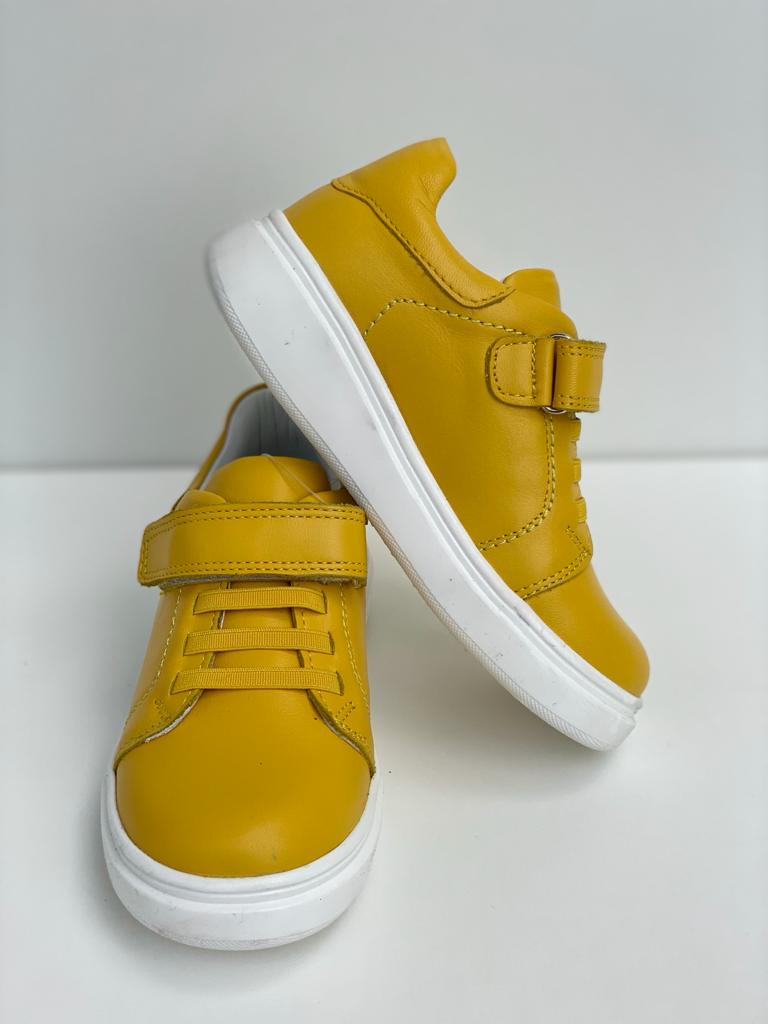 Orthopedic leather shoes for kids