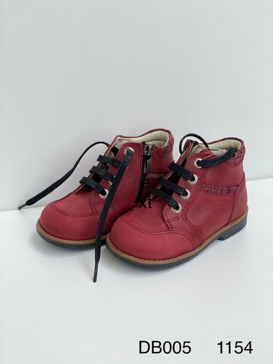 Orthopedic leather shoes for kids