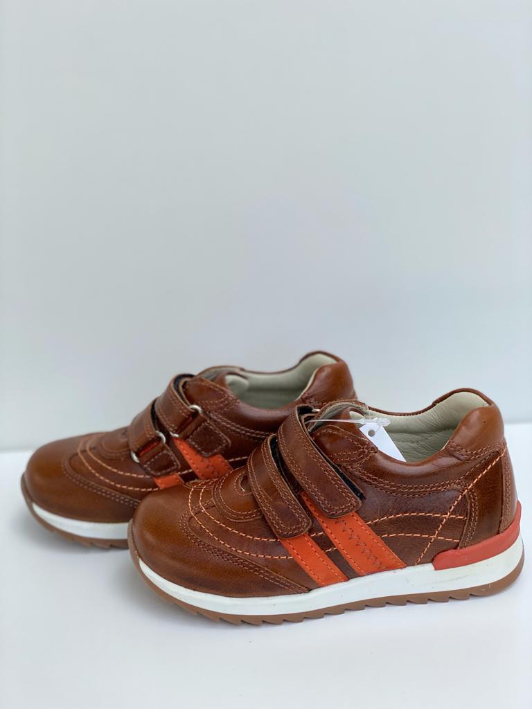 Orthopedic leather shoes for kids