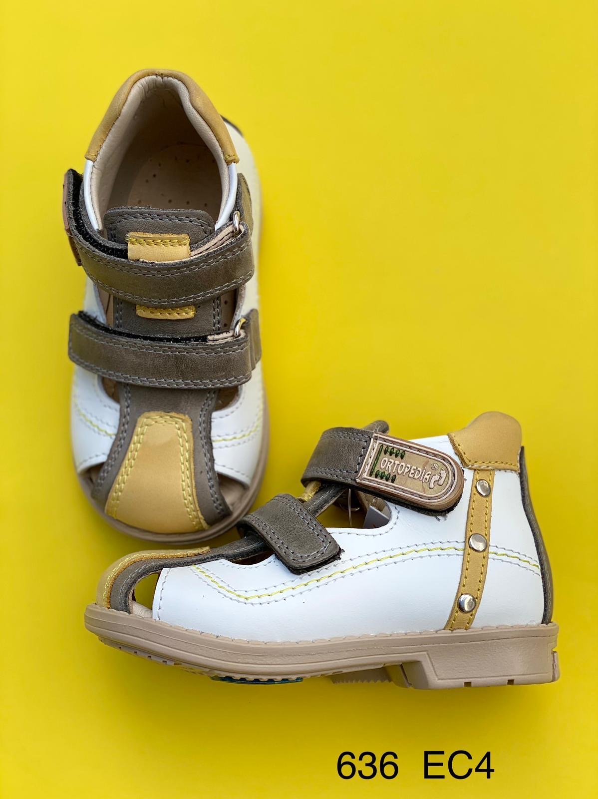 Orthopedic leather shoes for kids