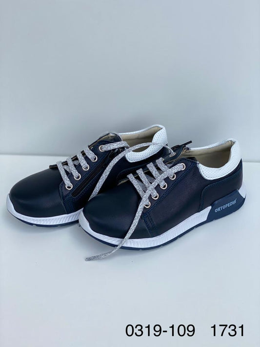 Orthopedic leather shoes for kids