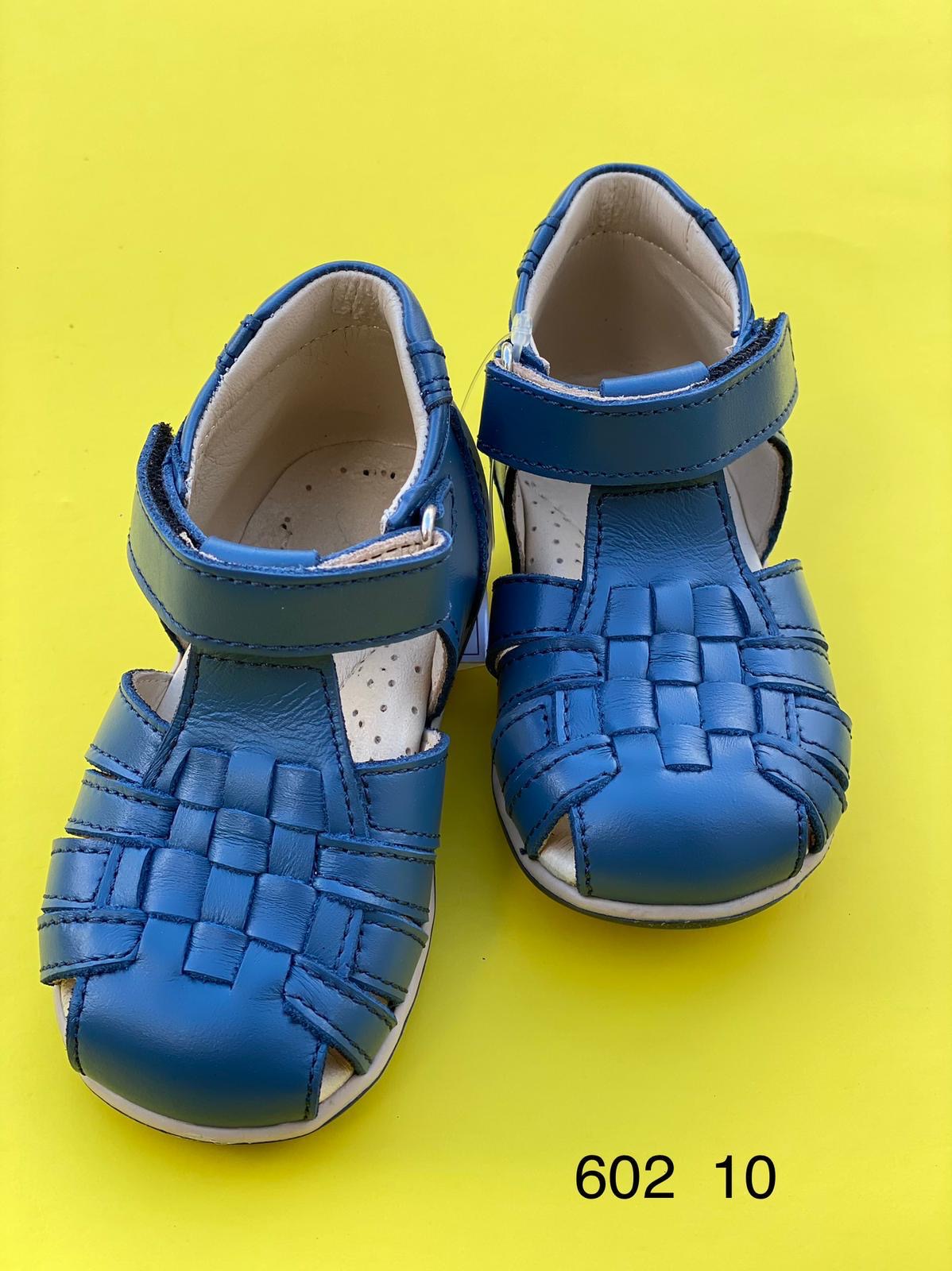 Orthopedic leather shoes for kids