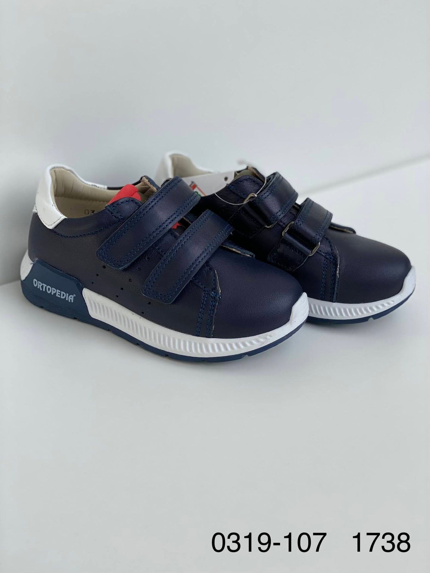 Orthopedic leather shoes for kids