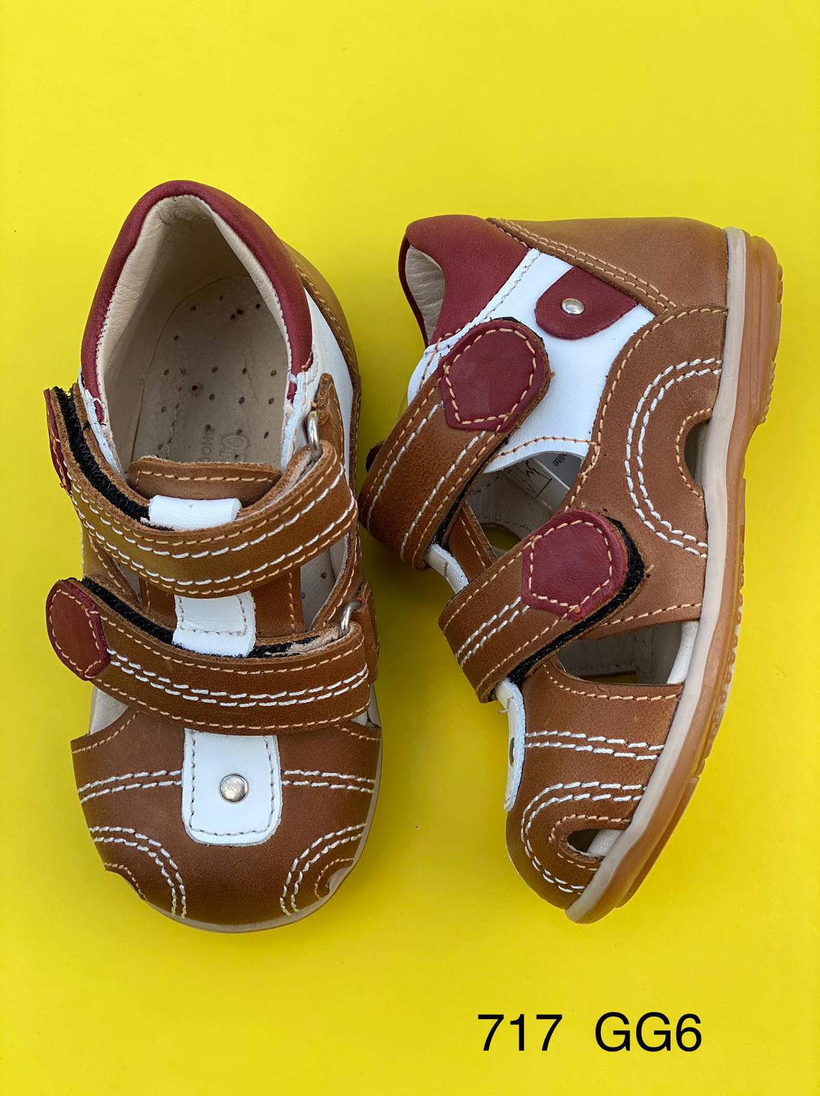 Orthopedic leather shoes for kids