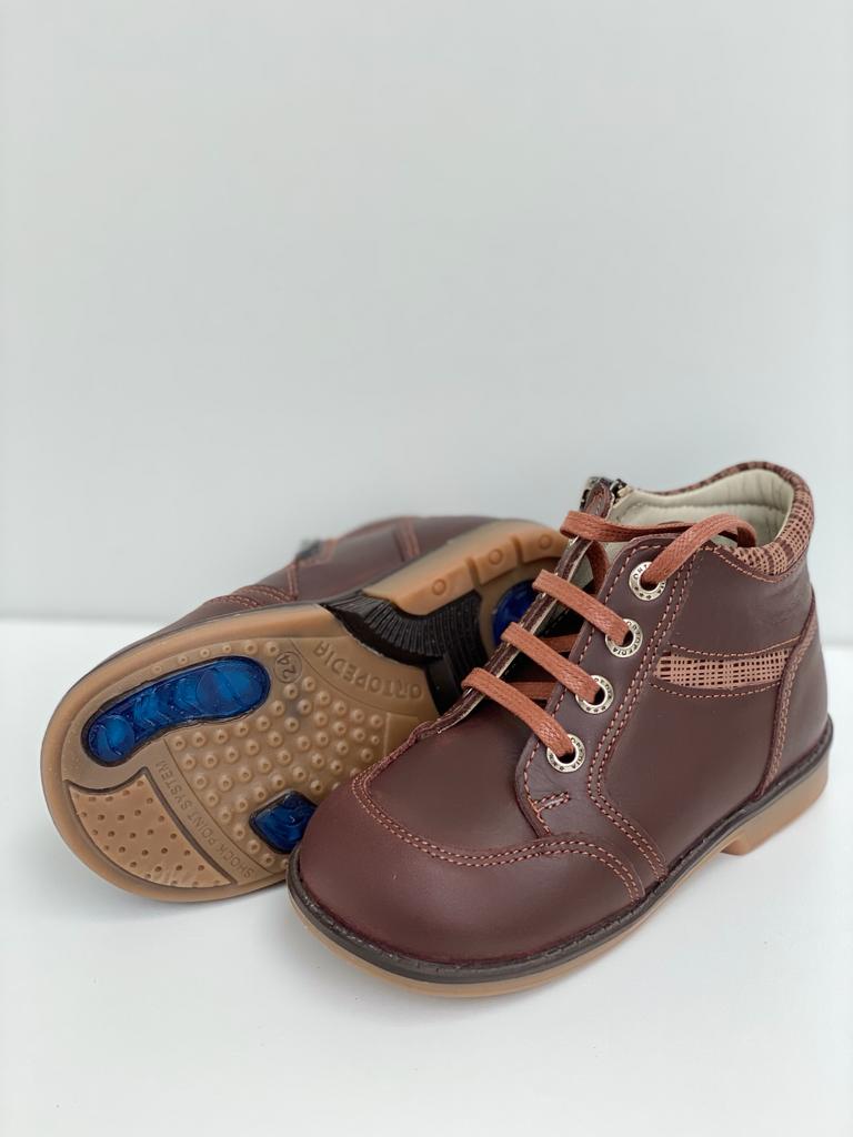 Orthopedic leather shoes for kids
