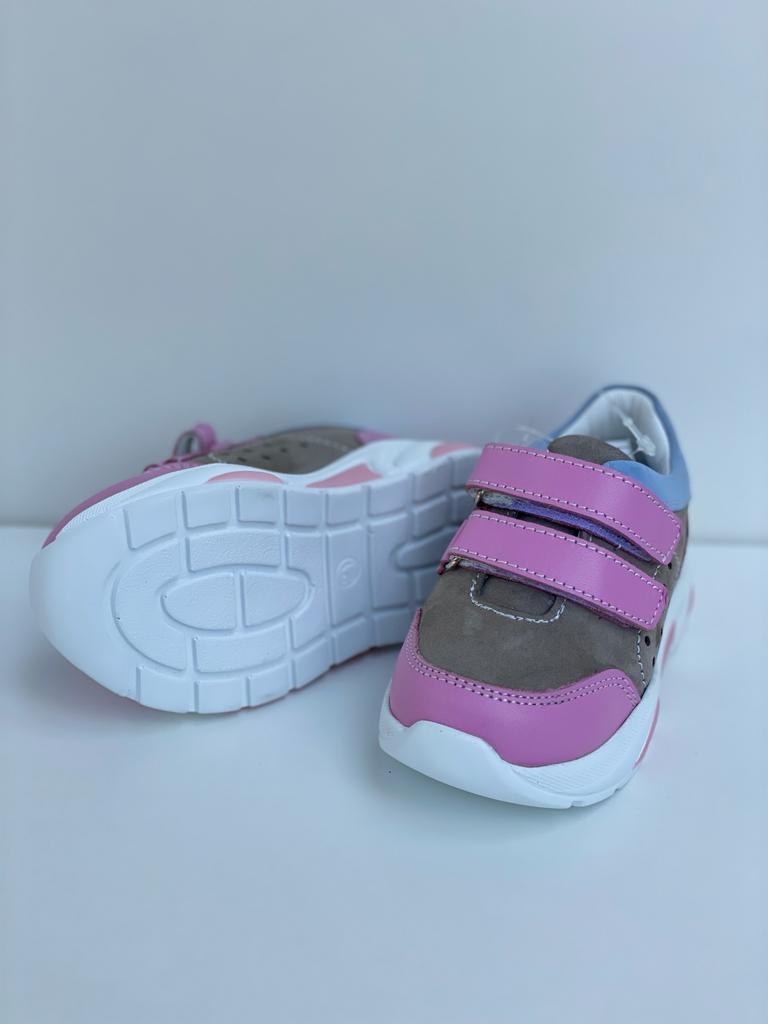 Orthopedic leather shoes for kids