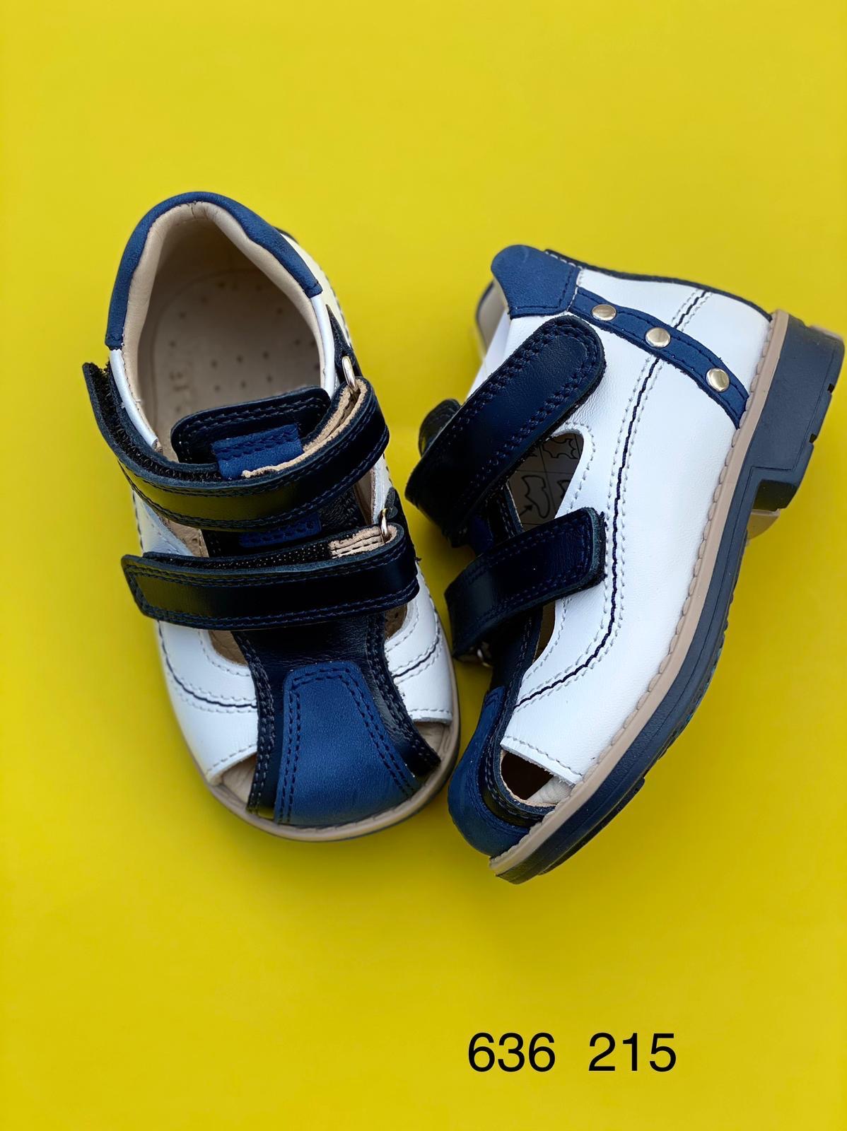 Orthopedic leather shoes for kids