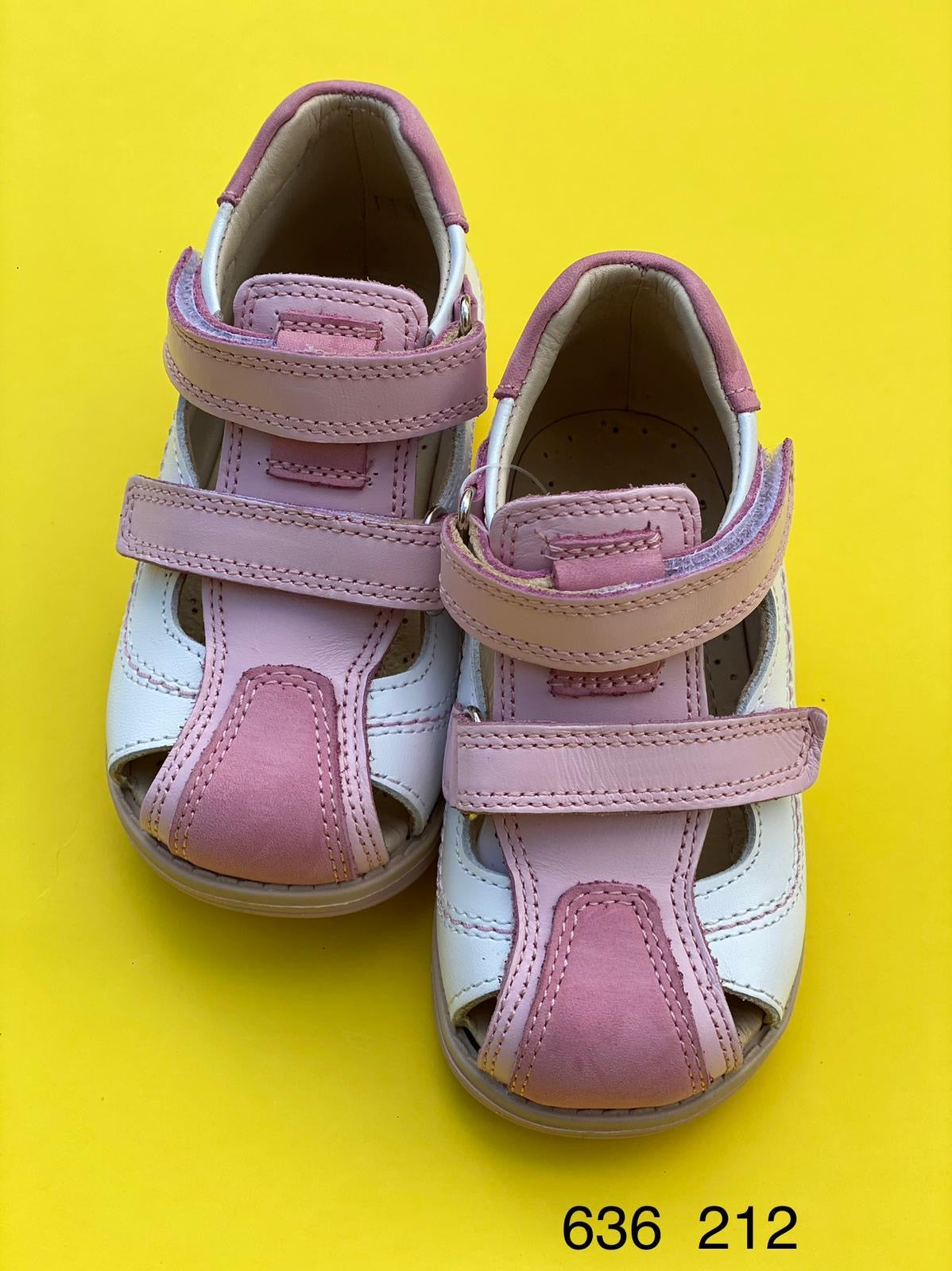 Orthopedic leather shoes for kids