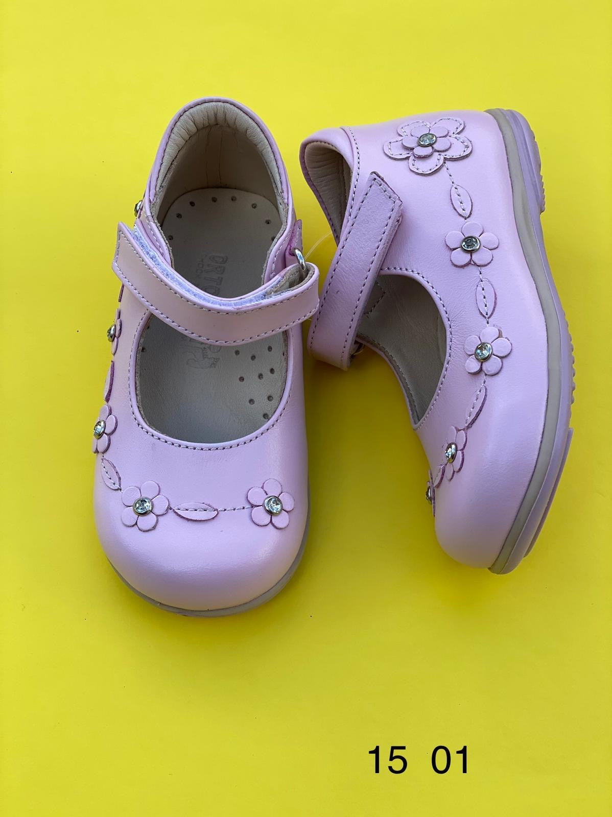 Orthopedic leather shoes for kids