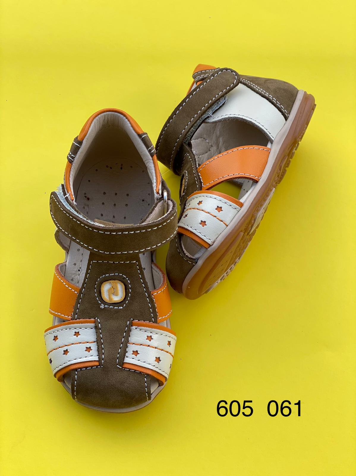 Orthopedic leather shoes for kids