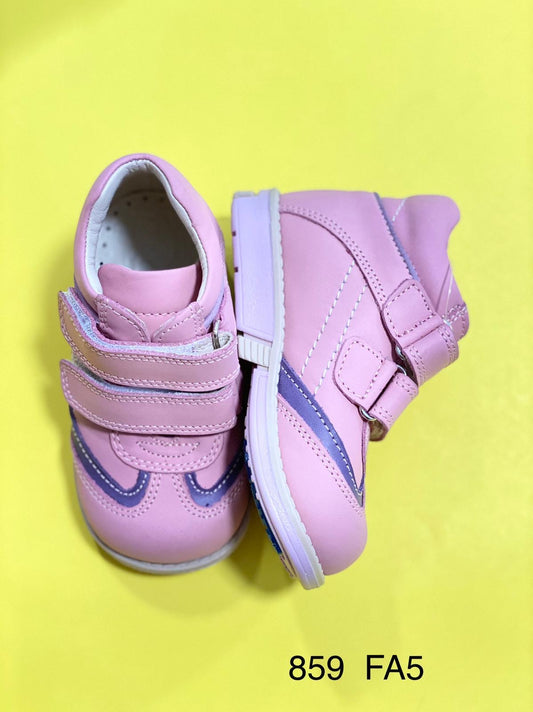 Orthopedic leather shoes for kids