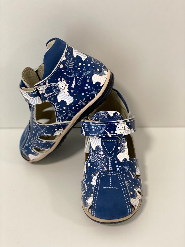 Orthopedic leather shoes for kids