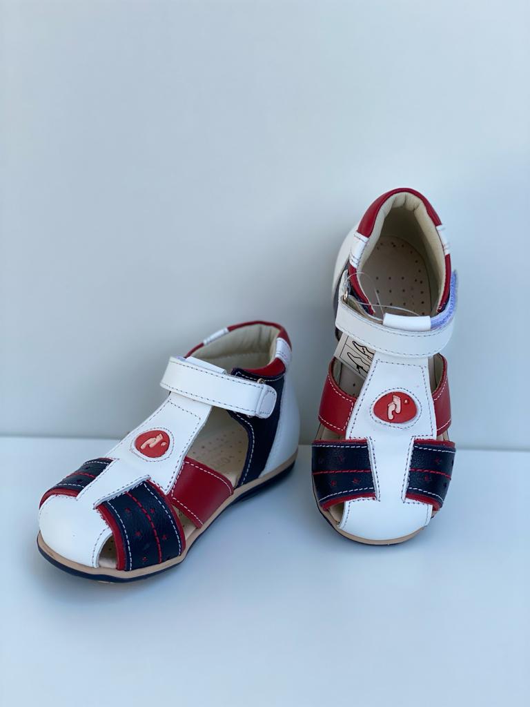 Orthopedic leather shoes for kids