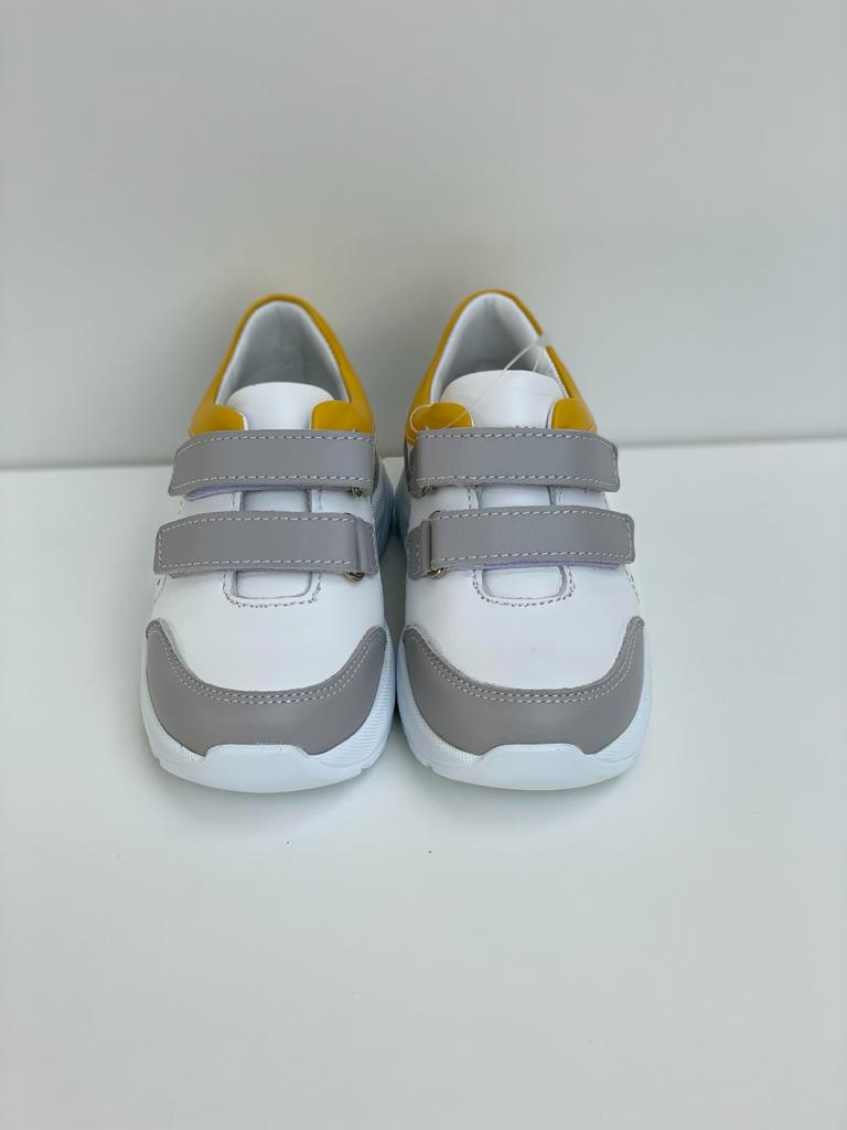 Orthopedic leather shoes for kids